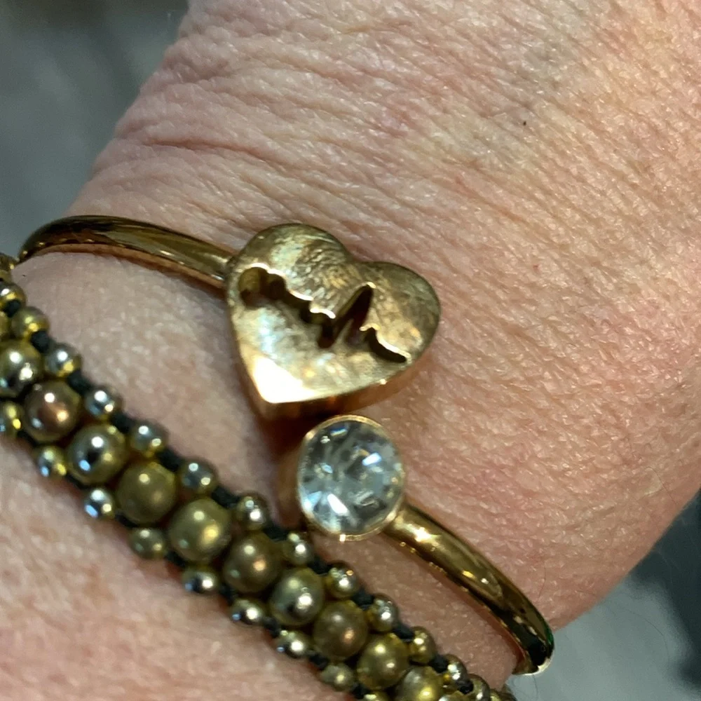 Two bracelets - Picture 2 of 7